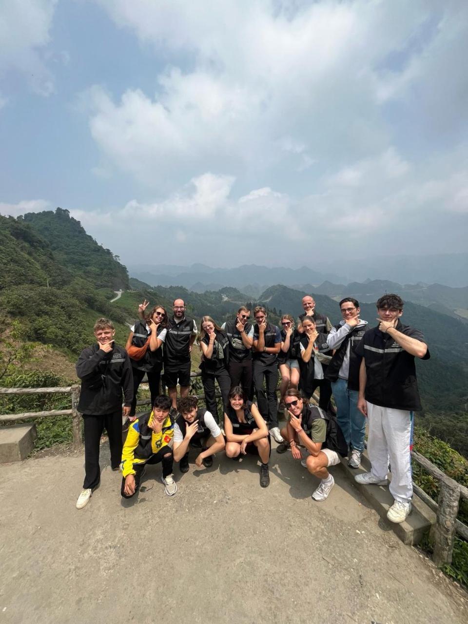 Quiri Hostel Ha Giang Lang Lap エクステリア 写真